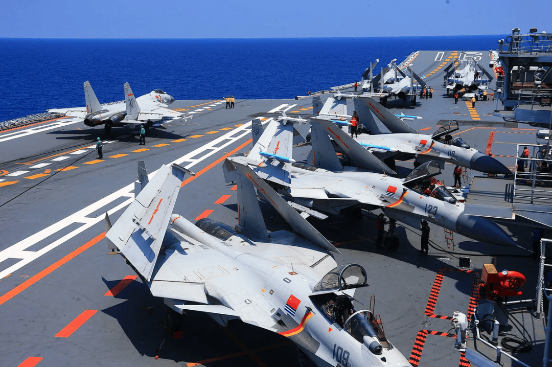 就这么官宣了?央视:歼-35型舰载机登上“辽宁”舰,这意味着什么?
